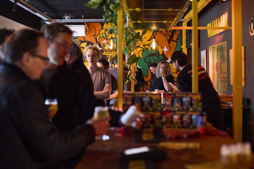 walhalla proeflokaal taproom asterweg amsterdam beer